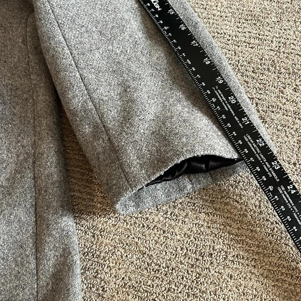 Silver Cloud men’s grey wool blend warm winter overcoat SZ 40‎